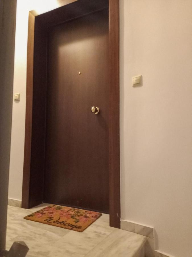 Ιδανικό Διαμέρισμα Δίπλα Στο Μετρό, Ανάμεσα Στο Κέντρο Και Τη Παραλία アテネ エクステリア 写真